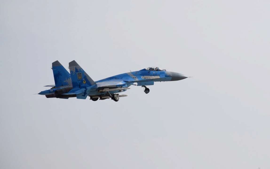 В Херсонской области враг пытался атаковать позиции ВСУ/Фото: Командование Воздушных Сил ВСУ Над Черным морем вражеский Су-35 применил управляемые ракеты по украинским штурмовикам