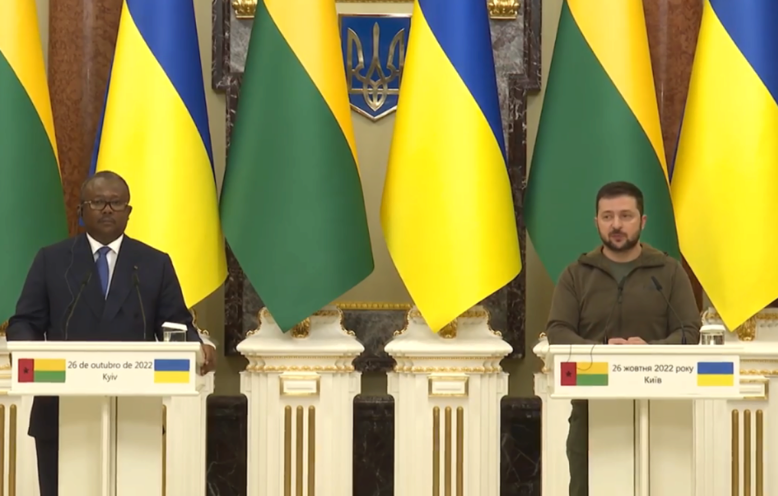 Зеленский провел переговоры с президентом Гвинеи-Бисау / Фото: скриншот с видео Владимир Зеленский провел первые в истории отношений переговоры с президентом Гвинеи-Бисау