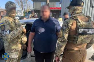СБУ спіймала ворожого агента, який наводив дрони рф на Сили оборони / Фото: t.me/SBUkr СБУ спіймала ворожого агента, який наводив дрони рф на Сили оборони / Фото: t.me/SBUkr