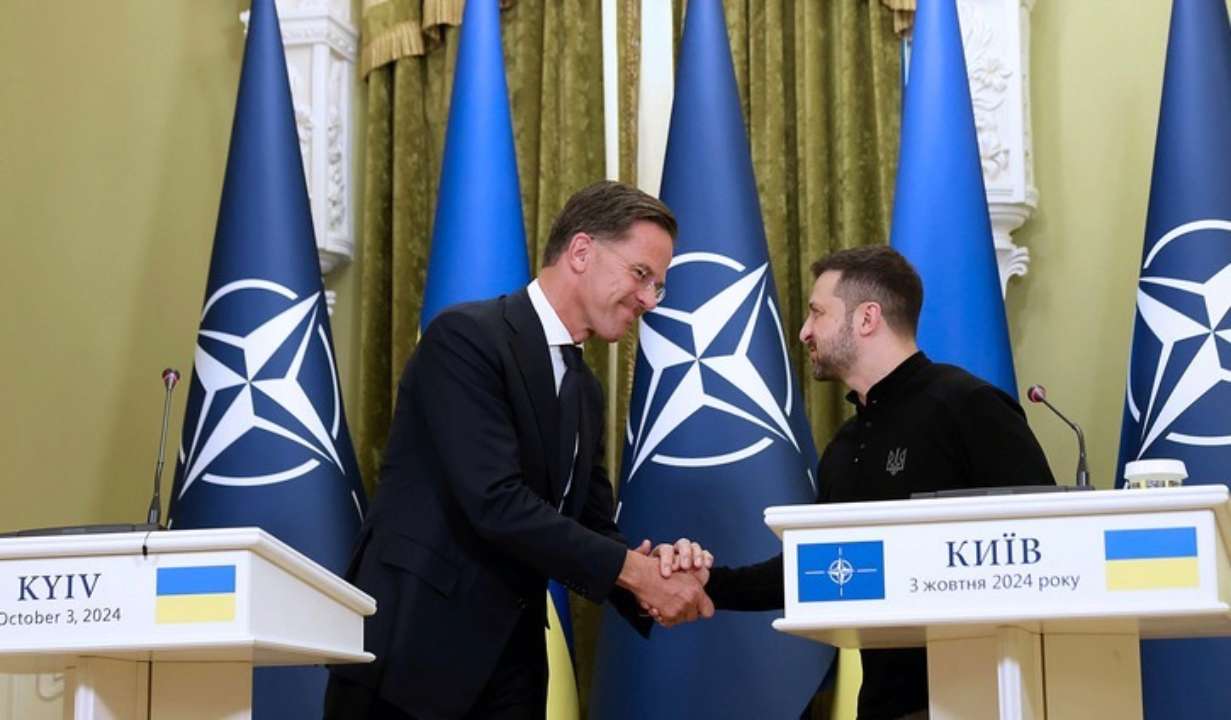 В закордонних медіа з'являються публікації про те, що НАТО надасть членство нашій державі без окупованих територій. Фото: Альянс нато україна