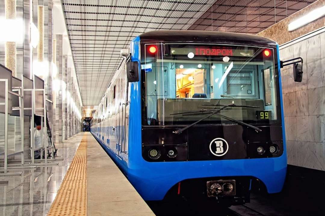 Вагон метро