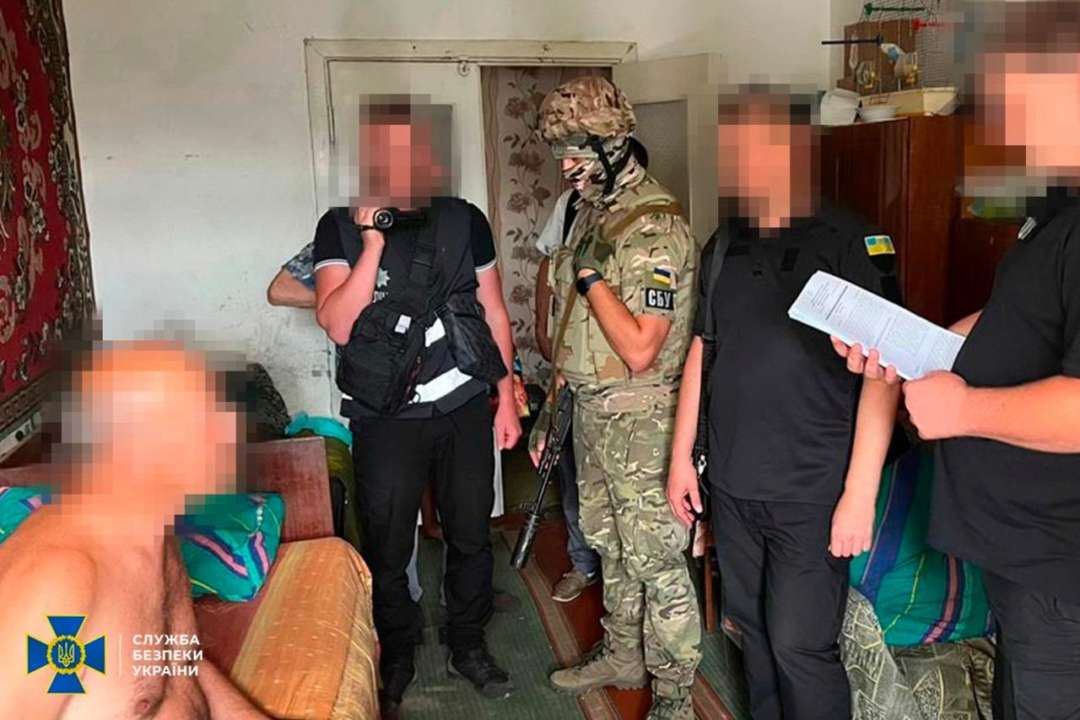 Водив людей "на розстріли": на Миколаївщині затримано колаборанта
