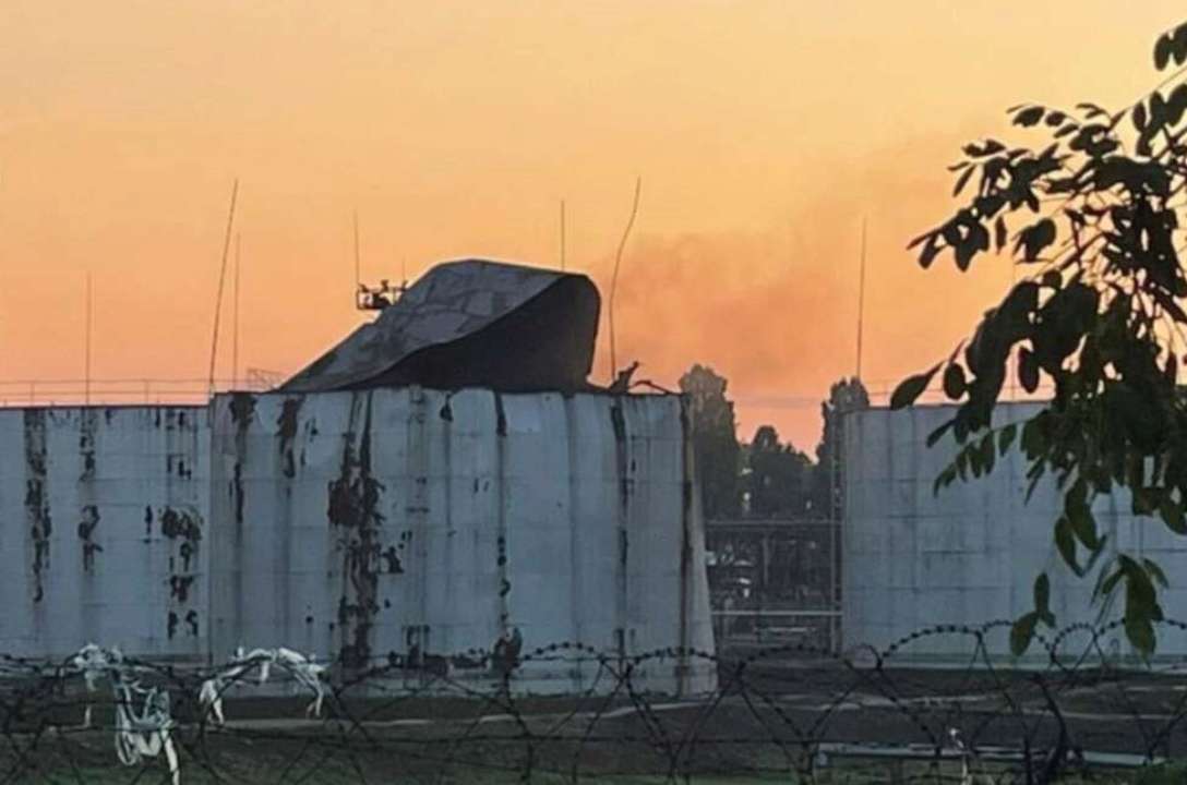 Окупанти вкотре обстріляли Одеську область/Фото: facebook.com/OperationalCommandSouth Вночі росіяни обстріляли портову інфраструктуру Одеси: є загиблий