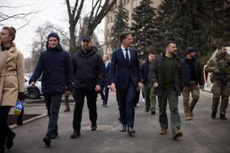 Президент Зеленский и премьер Нидерландов посетили Харьков / Фото: t.me/V_Zelenskiy_official Президент Зеленский и премьер Нидерландов посетили Харьков / Фото: t.me/V_Zelenskiy_official