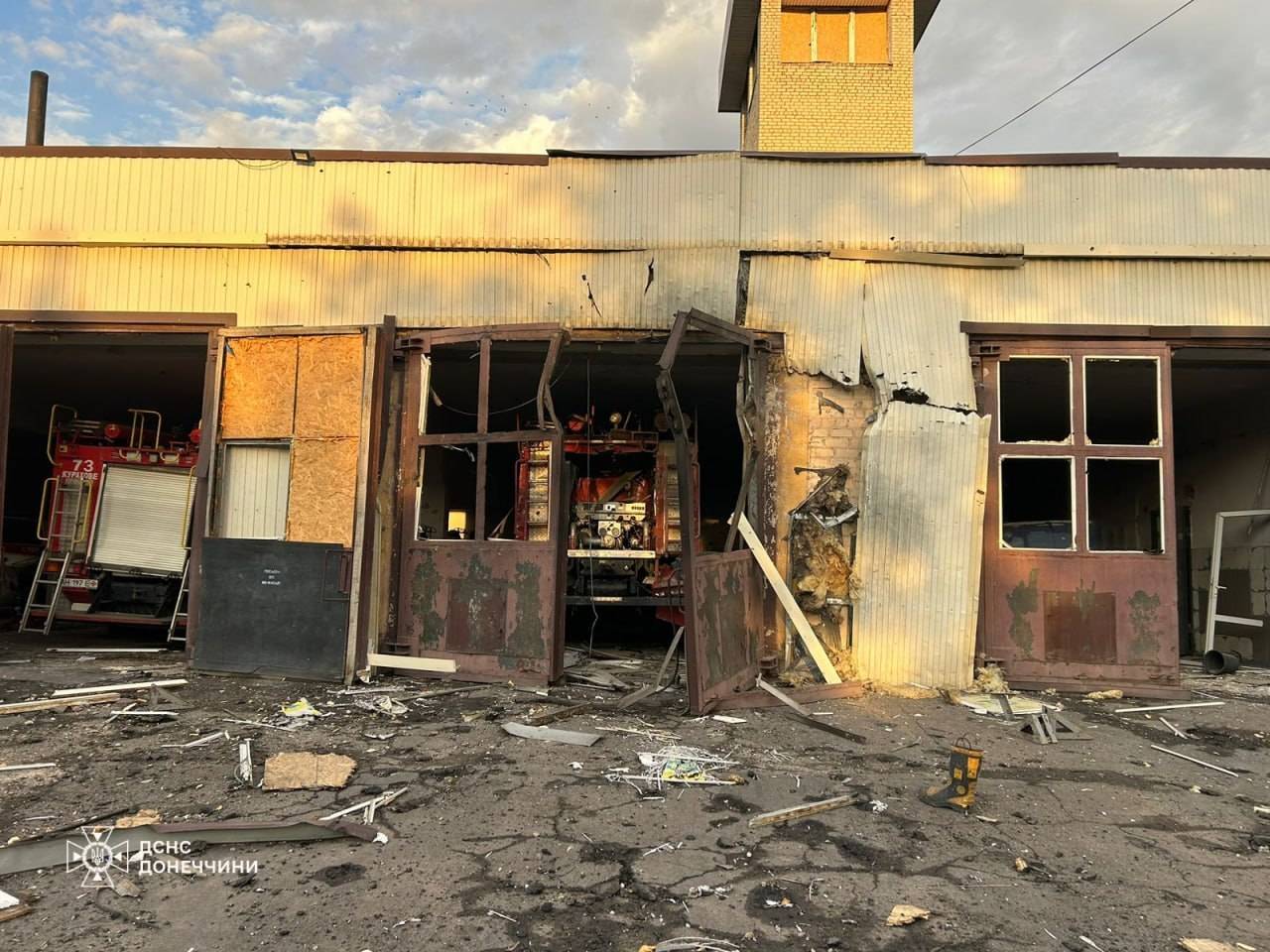Последствия атаки спасателей в Донецкой области 9 сентября/Фото: МВД Последствия атаки спасателей в Донецкой области 9 сентября/Фото: МВД