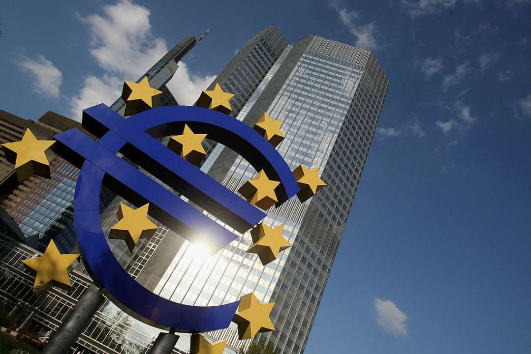 Еврокомиссия перекинет в Украину чрезвычайные укрытия перед зимой/Фото: Getty Images Евро