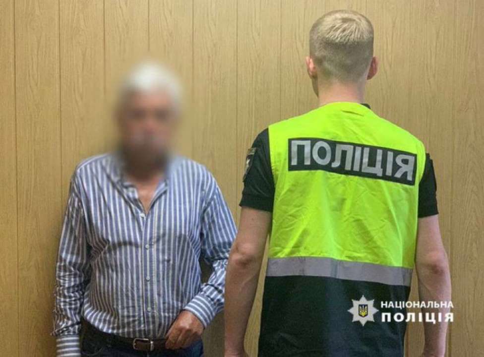 СБУ на Нацполіція затримали українофоба, який напав на волонтерку у Києві СБУ на Нацполіція затримали українофоба, який напав на волонтерку у Києві