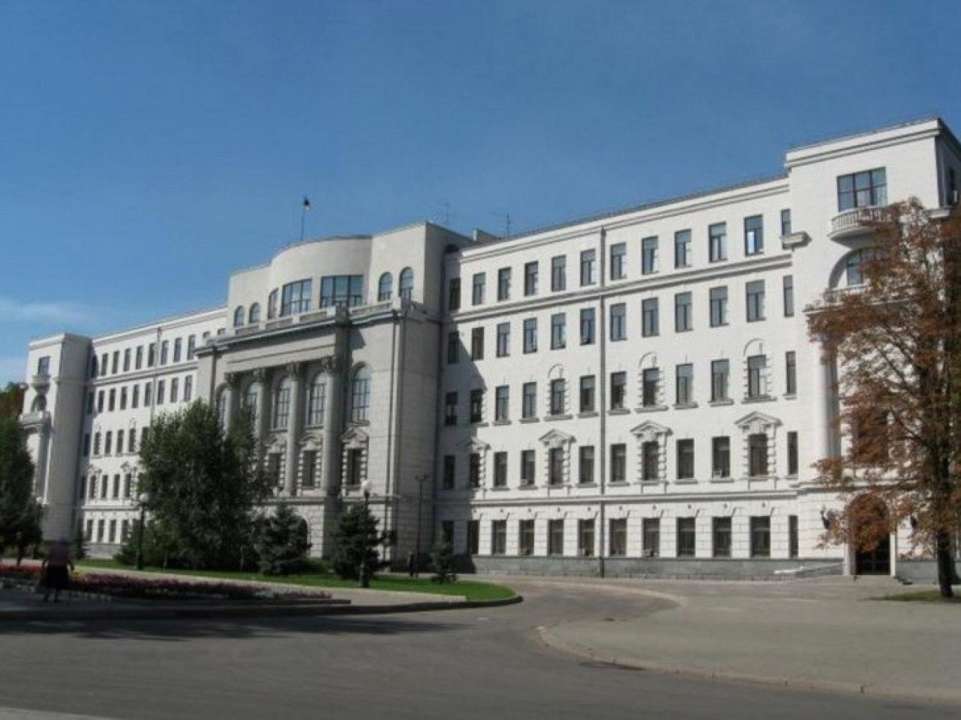 Суд лишил русский язык статуса регионального в Днепропетровской области