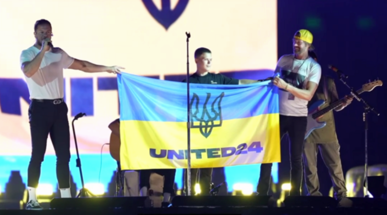 Imagine Dragons пригласили на сцену в Варшаве 14-летнего Сашу из Новогригорьевки