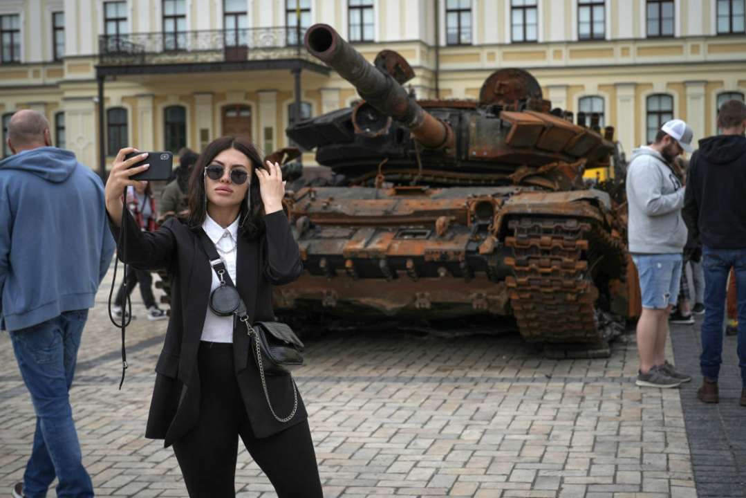 Выставка разрушенной техники россиян в Киеве