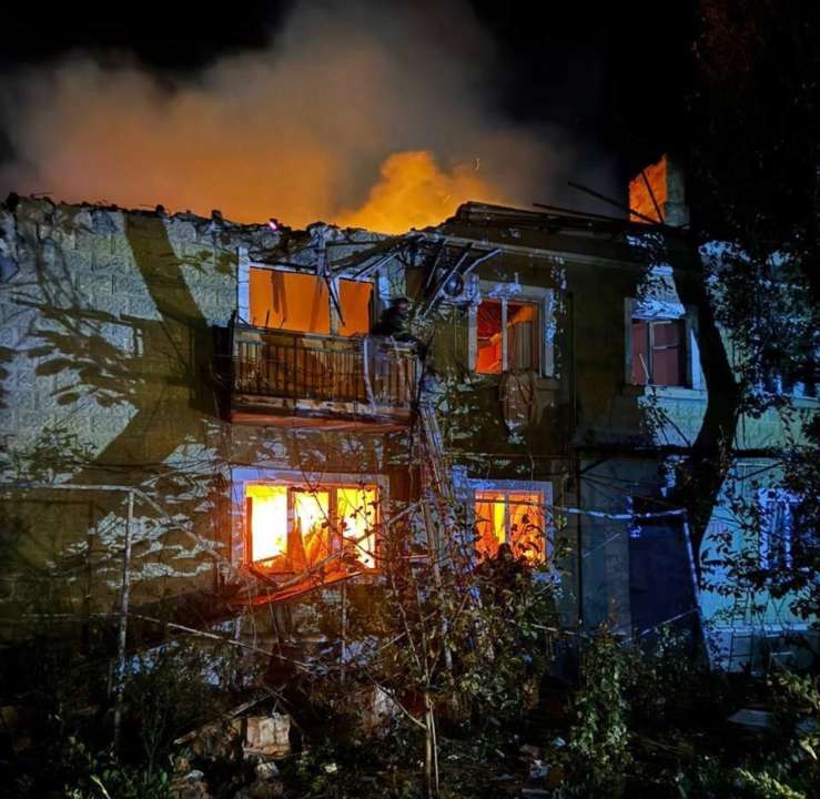 Четверо мирных жителей Донбасса погибли под российскими обстрелами в сутки - обладминистрация Четверо мирных жителей Донбасса погибли под российскими обстрелами в сутки - обладминистрация