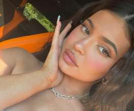 Фото: Instagram/kyliejenner Кайлі Дженнер засвітила груди у відвертому топі