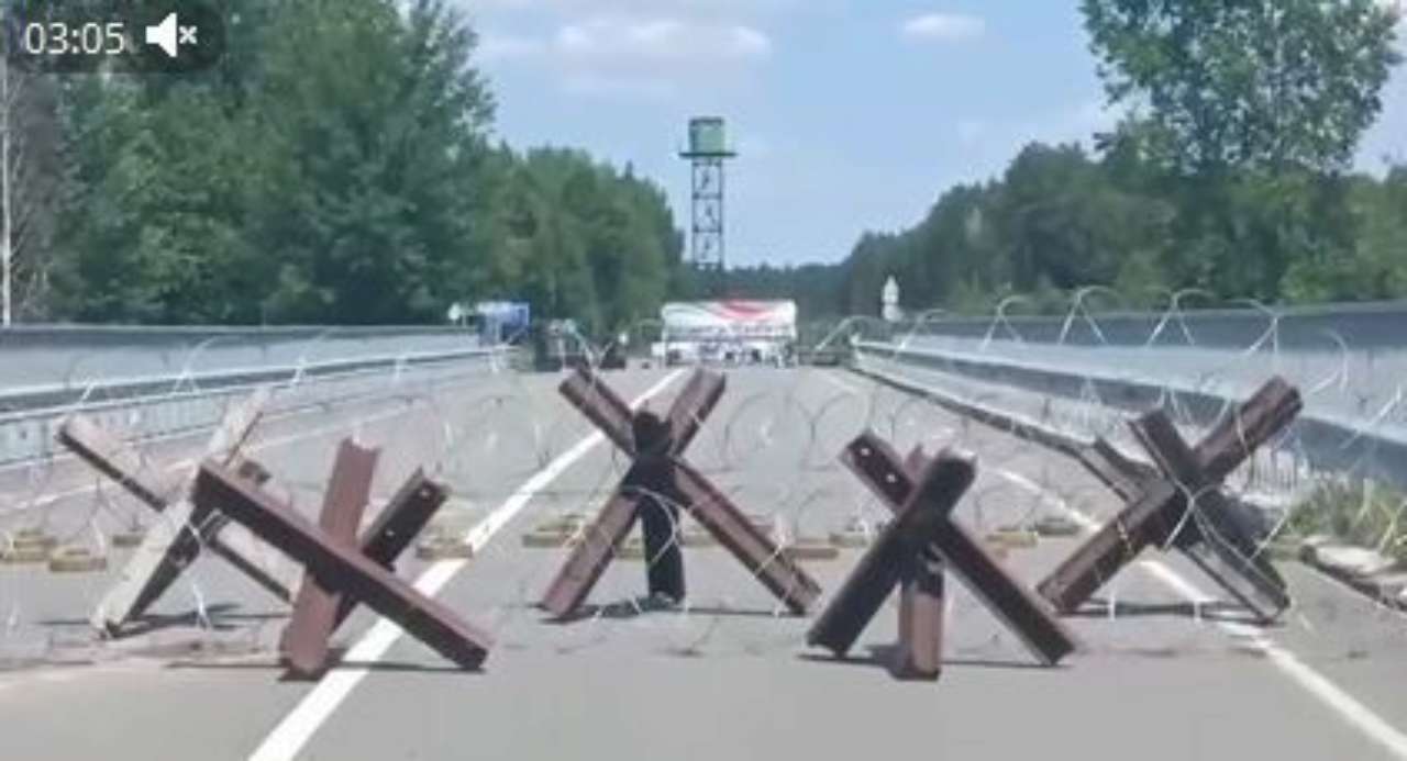 Українське сало готують вільні люди, а білоруське забивається кріпаками