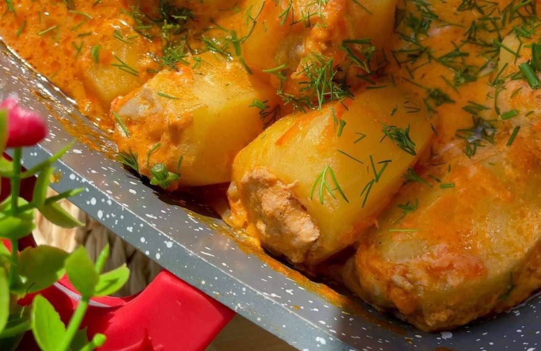 Очень простой пошаговый рецепт фаршированной картошки / Фото: instagram/vistovska_cooking