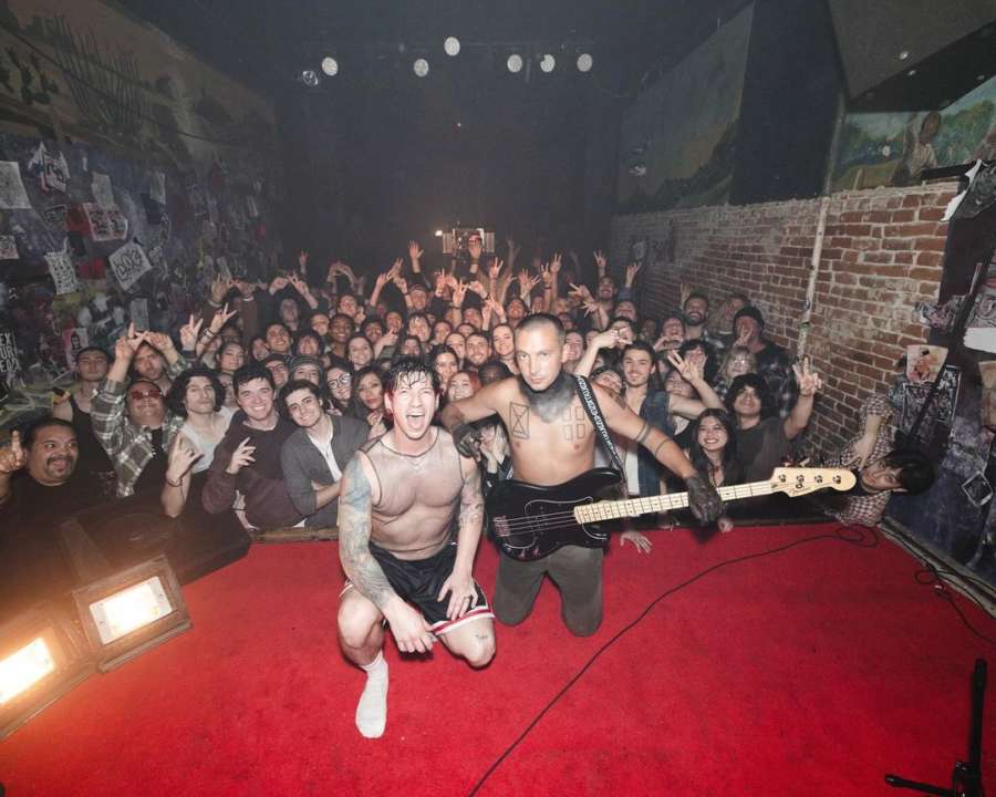 Twenty One Pilots / Фото: instagram.com/twentyonepilots Twenty One Pilots роблять чітку заяву: музика проти агресії!