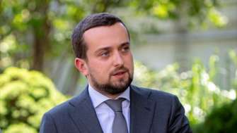 Кирило Тимошенко повідомив, що до нього приходили з обшуками у справі, до якої він не має стосунку/Фото: bin Кирило Тимошенко підтвердив факт обшуку в нього