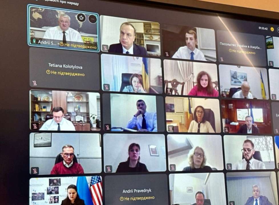Він доручив українському дипкорпусу активізувати роботу з іноземними країнами