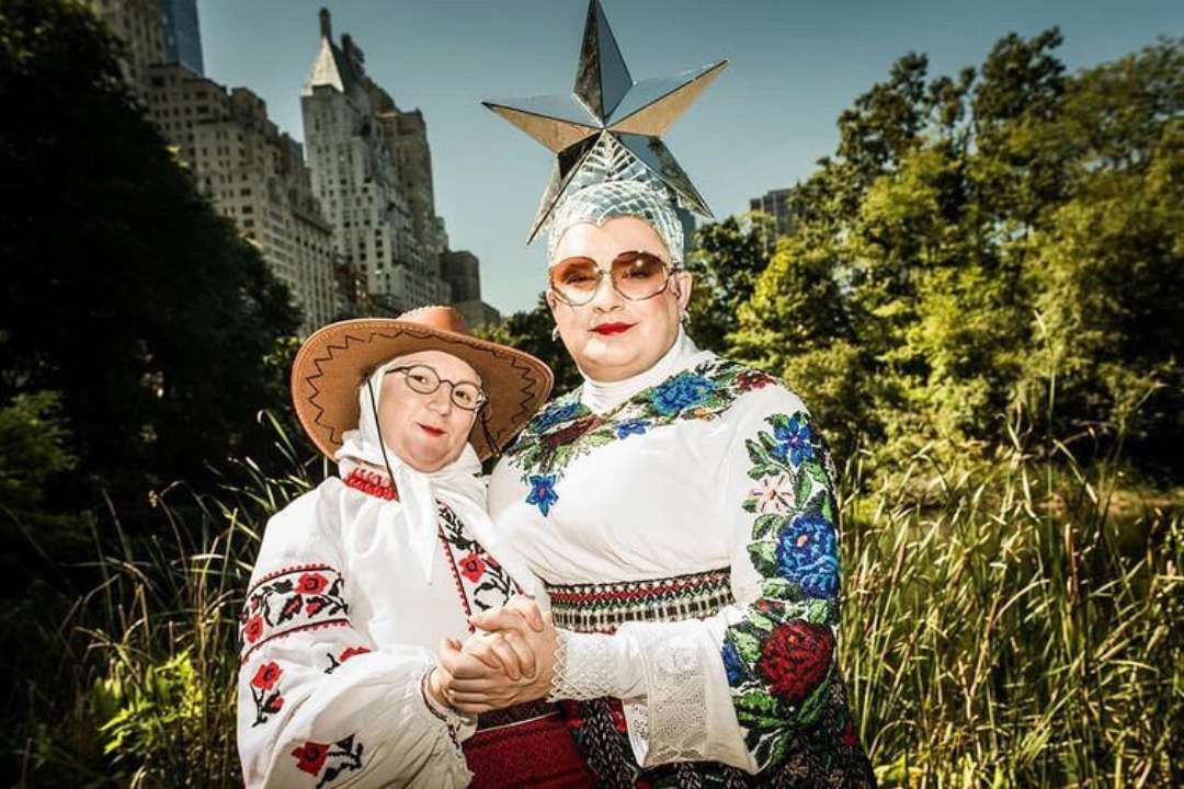 Зіркова "мама" Вєрки Сердючки показала рідкісні фото з чоловіком та дочкою