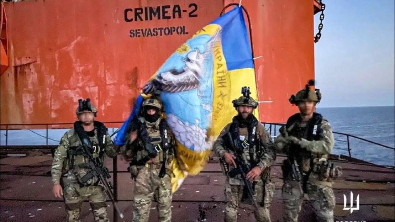 14 часов боролся за жизнь в открытом море и проплыл 20 км: видео разведчика ГУР