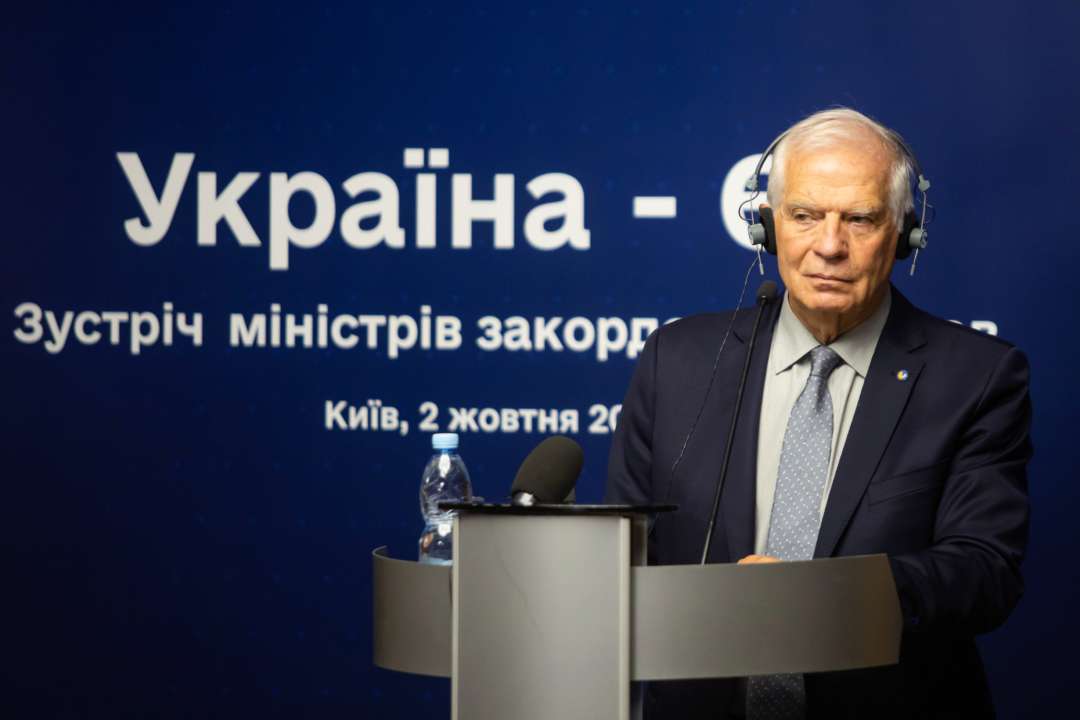 ЄС не прагне капітуляції України / Фото: Getty Images ЄС не хоче капітуляції України – Боррель