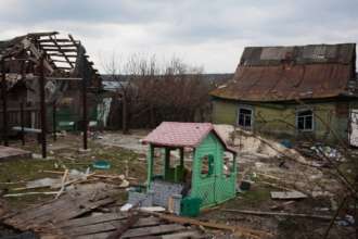 Бровари постраждали від обстрілу окупантами/Фото: Getty Images Бровари постраждали від обстрілу окупантами