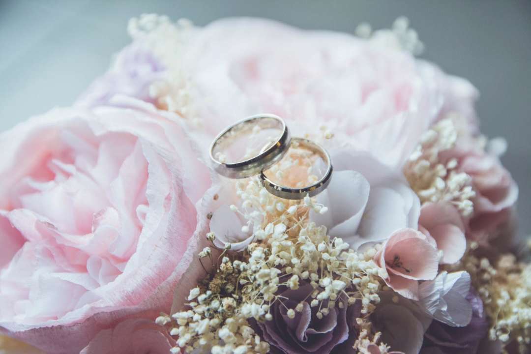 Даты для удачной свадьбы в 2023 году. Фото: Unsplash/Автор- Beatriz Pérez Moya календарь свадеб на 2023 год