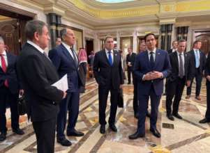рф зробила жорсткішими свої вимоги та хоче, щоб НАТО дезавуювало свою обіцянку 2008 року надати Україні членство в майбутньому та і щоб Україна погодилася на нейтралітет рф зробила жорсткішими свої вимоги та хоче, щоб НАТО дезавуювало свою обіцянку 2008 року надати Україні членство в майбутньому та і щоб Україна погодилася на нейтралітет