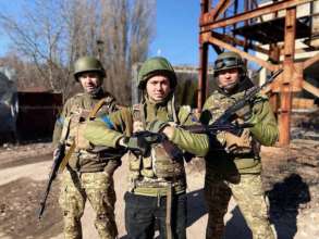 Украинские военные сняли зажигательное видео/Фото: Antytila/Instagram Служба с драйвом: украинские защитники станцевали под трек группы "Антитіла" и Эда Ширана. Видео