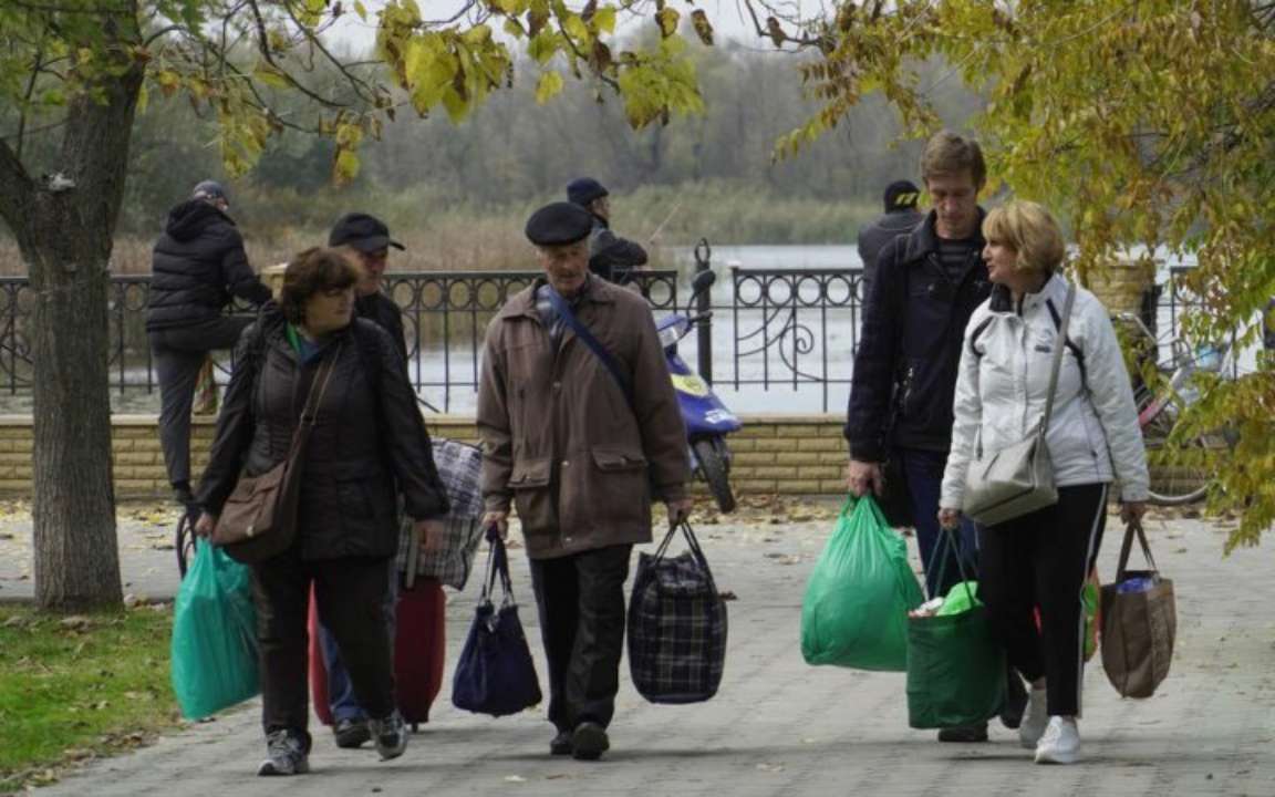 Жителей Херсонской области призывают рассмотреть вариант эвакуации: что собрать в тревожный чемодан