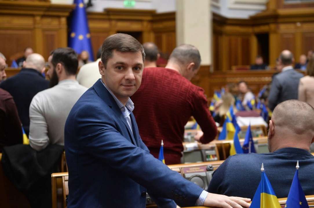 Візити лукашенка можуть бути спробами путінського режиму знайти лазівки для обходу санкцій проти рф Візити лукашенка можуть бути спробами путінського режиму знайти лазівки для обходу санкцій проти рф