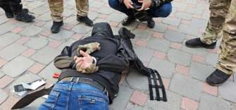 В Киеве задержали вооруженного мужчину, который захватил бизнес-центр / Фото: МВД В Киеве вооруженный мужчина захватил бизнес-центр