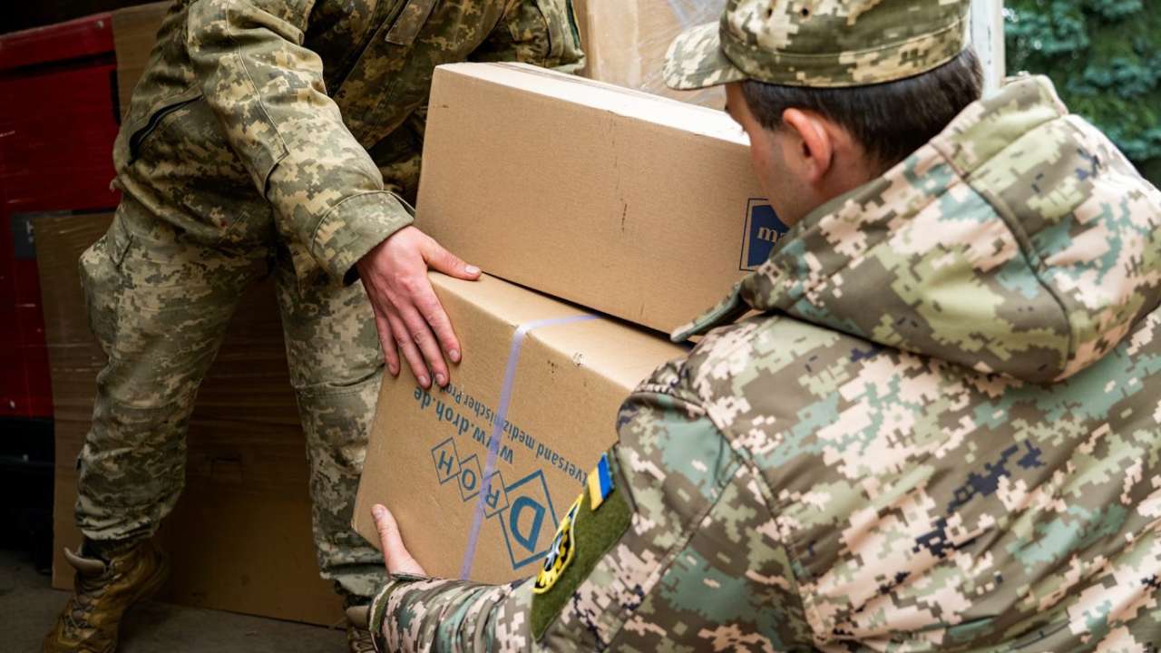Зафиксировано более 3 тысяч случаев неполучения гумпомощи военными частями - Гостаможслужба/Фото: Днепропетровский областной совет Зафиксировано более 3 тысяч случаев неполучения гумпомощи военными частями – Гостаможслужба