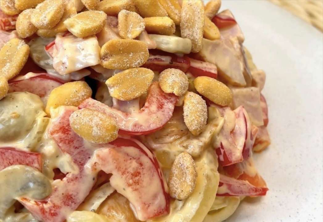 Як приготувати смачний салат з горішками / Фото: instagram/vistovska_cooking