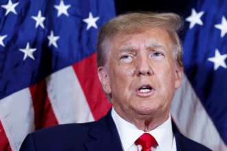 Трамп має намір відсудити у Мін'юсту США та ФБР $115 млн у справі про секретні документи/Фото: Getty Images Трамп має намір відсудити у Мін'юсту США та ФБР $115 млн у справі про секретні документи/Фото: Getty Images