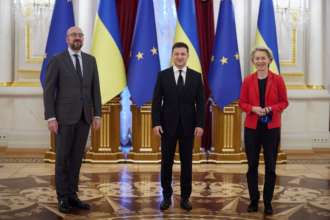 Фото: Офіс президента Україна підписала з ЄС угоду про "відкрите небо"