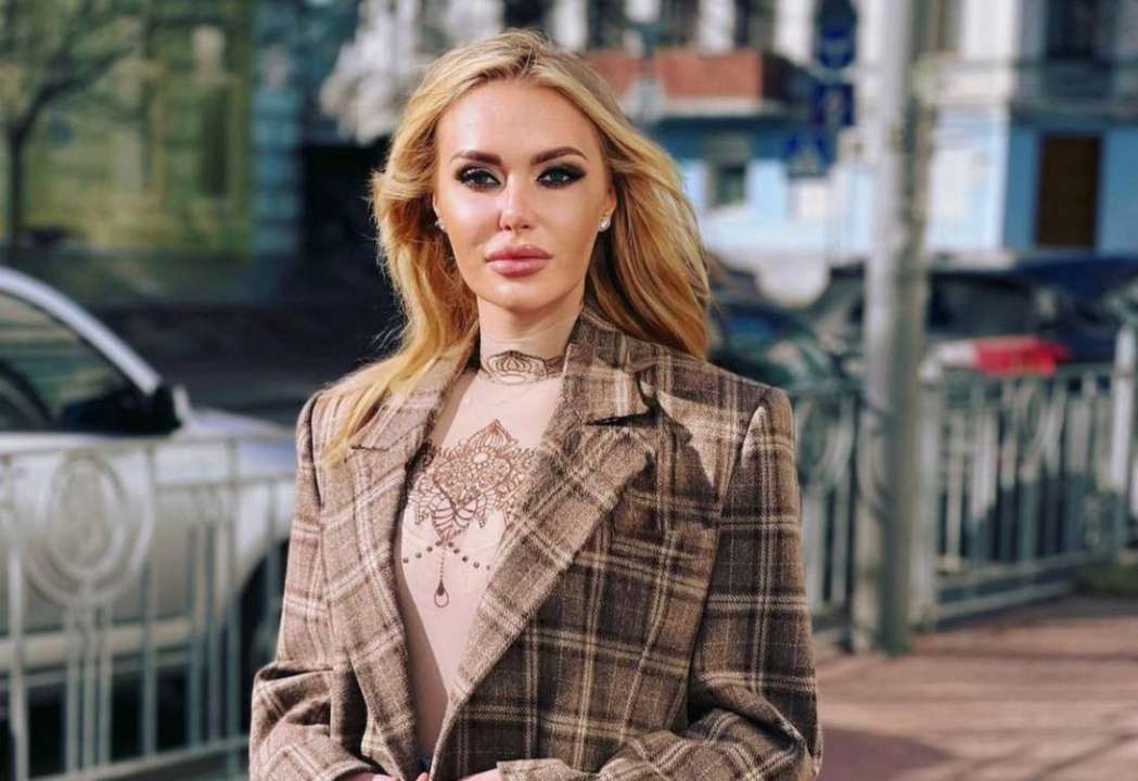 "Де розум?": Славу Камінську розкритикували за виконання пісні "Червона рута"