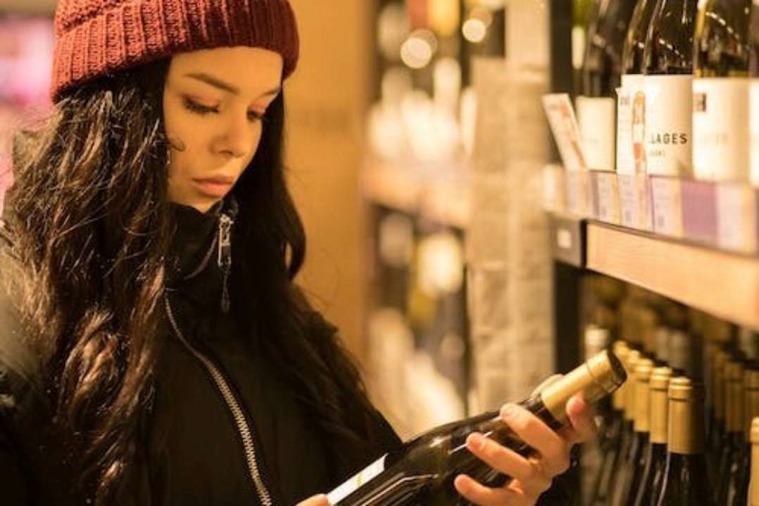 Украинцев предупредили об опасном напитке, который может вызвать рак и анафилактический шок
