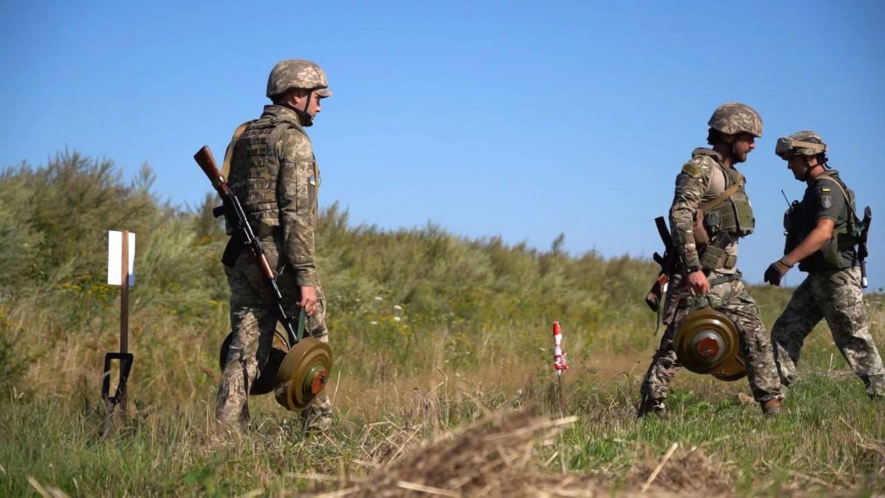 Командувач Об’єднаних Сил ЗС України Сергій Наєв здійснив робочу поїздку у Північну операційну зону: деталі Командувач Об’єднаних Сил ЗС України Сергій Наєв здійснив робочу поїздку у Північну операційну зону: деталі