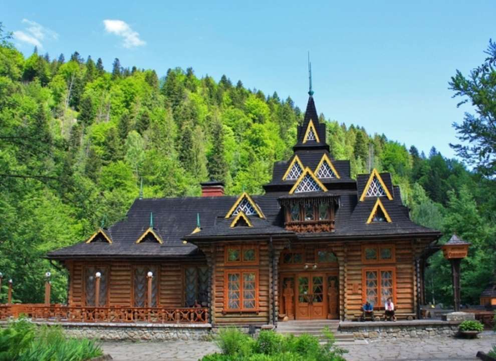 Кабмін вніс до Держреєстру нерухомих пам'яток України низку об'єктів в Івано-Франківській області