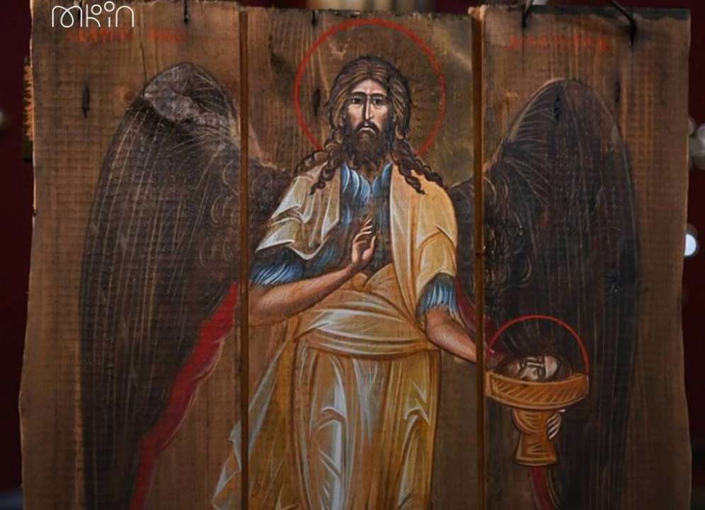 "Ікони на ящиках з-під набоїв"