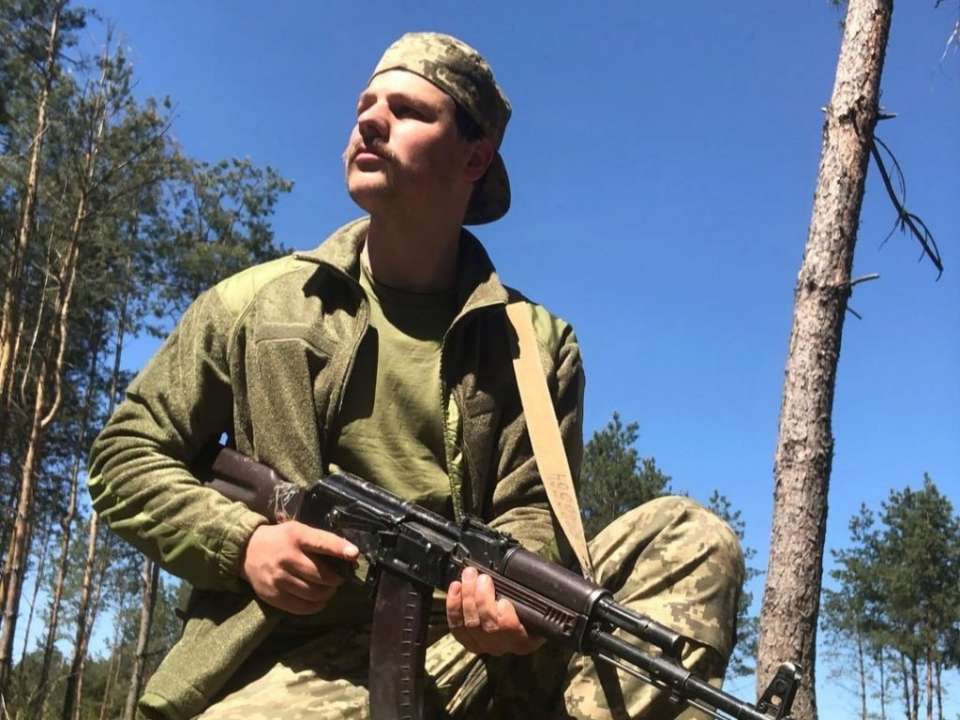 Учасник гурту KAZKA мобілізувався у ЗСУ / Фото: Instagram/dmytro_mazuriak "Вже другий місяць в Збройних Силах України": учасник гурту KAZKA мобілізувався у військо