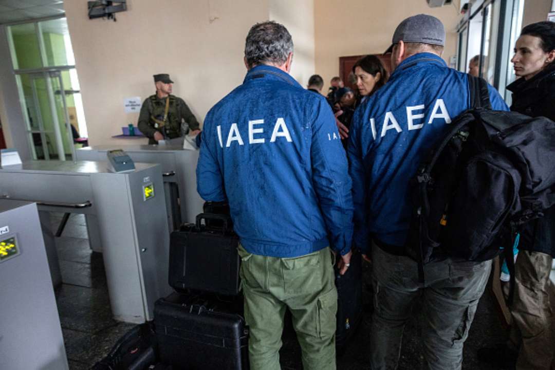 россия угрожает выгнать представителей МАГАТЭ с Запорожской АЭС/Фото: Getty Images россия угрожает выгнать представителей МАГАТЭ с Запорожской АЭС