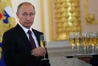 Путін не дозволив звільнитися голові ЦБ рф/Фото: Mikhail Svetlov/Getty Images Путін може розцінювати відставку як зраду