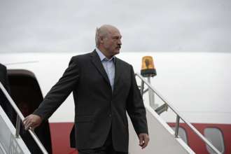 У Зеленского ответили на циничное поздравление от Лукашенко с Днем Независимости/Фото: Getty Images У Зеленского ответили на циничное поздравление от Лукашенко с Днем Независимости/Фото: Getty Images