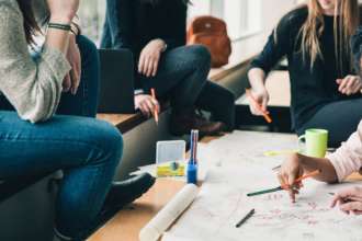 В школах появятся электронные документы / Фото: Pixabay В области образования внедрят электронный документооборот