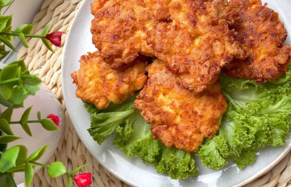 Покроковий рецепт рублених котлет із сиром / Фото: instagram.com/vistovska_cooking Покроковий рецепт рублених котлет із сиром / Фото: instagram.com/vistovska_cooking