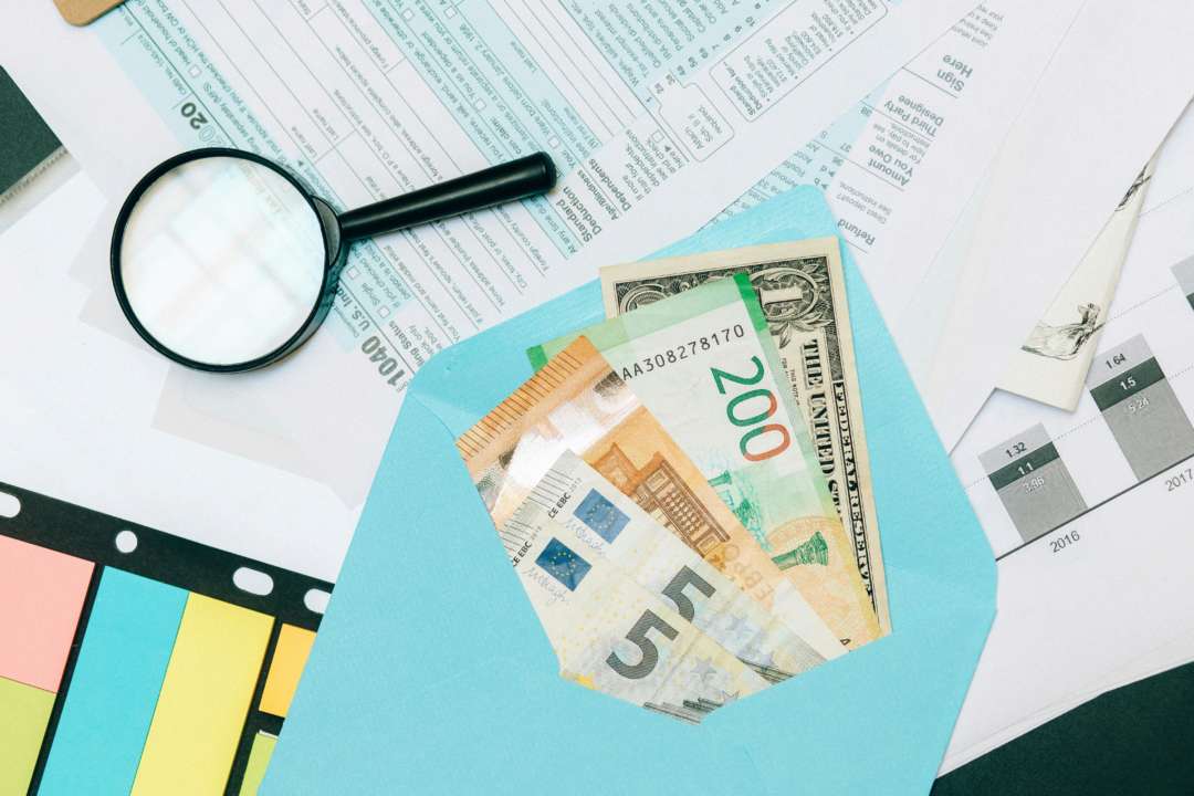 За 5 месяцев проверки деклараций НАПК выявило недостоверные сведения на почти 555 млн грн