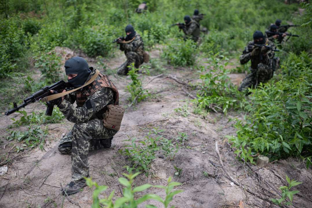 Військові