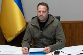 Ермак объяснил почему россия прибегает к массированным ударам/Фото: Офис президента Ермак объяснил почему россия прибегает к массированным ударам/Фото: Офис президента