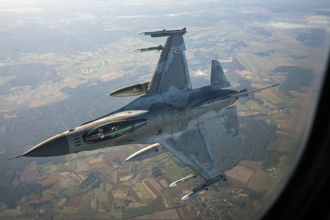 Украинские пилоты смогут обучаться пилотированию F-16, но есть важное условие / Фото: Omar Marques/Getty Images Украинские пилоты смогут обучаться пилотированию F-16, но есть важное условие / Фото: Omar Marques/Getty Images